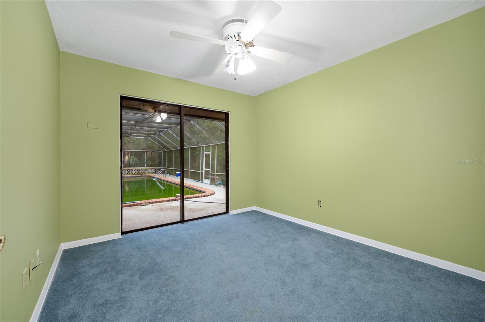 UNIVERSITY ACRES - Residential