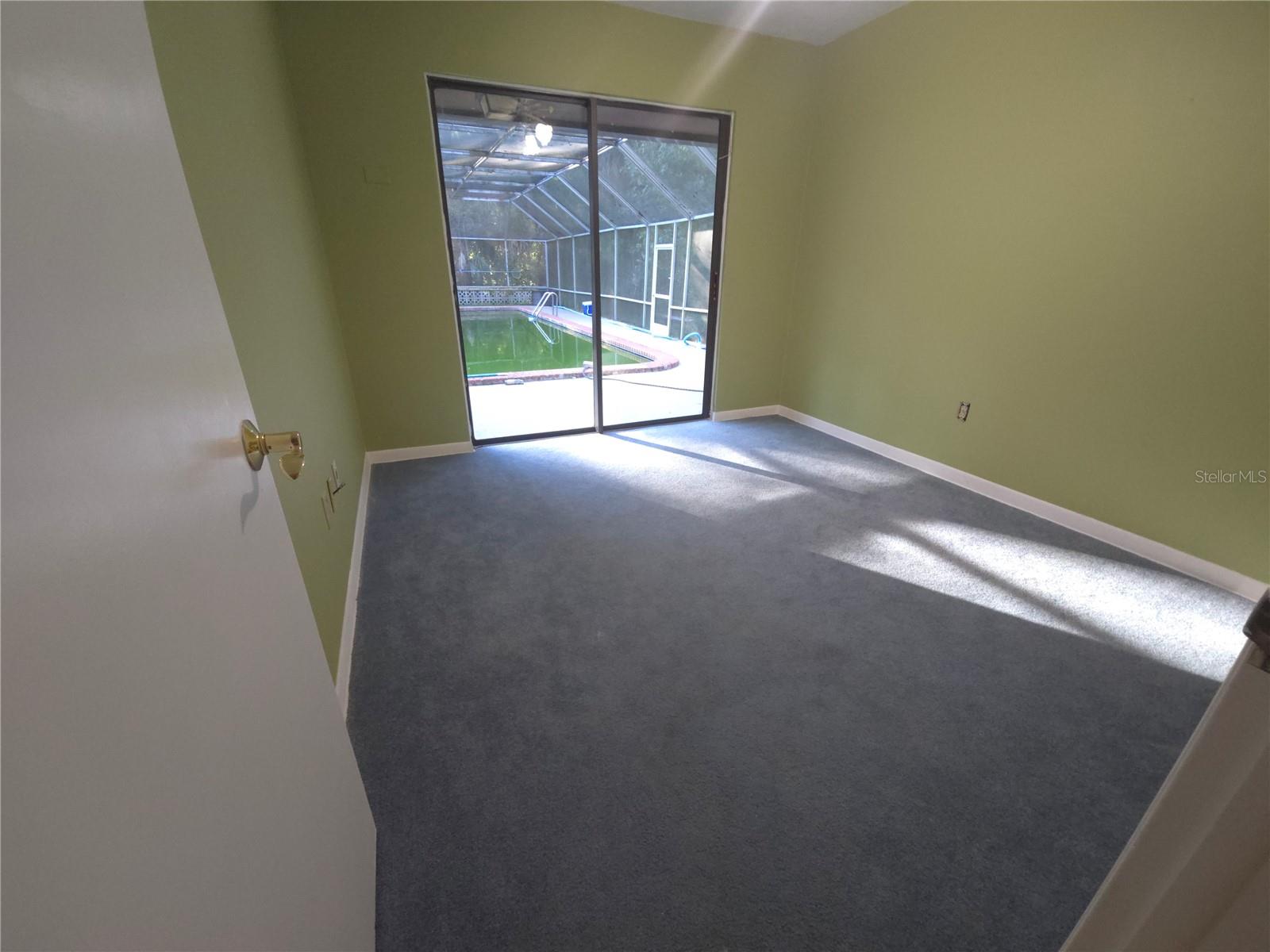 UNIVERSITY ACRES - Residential