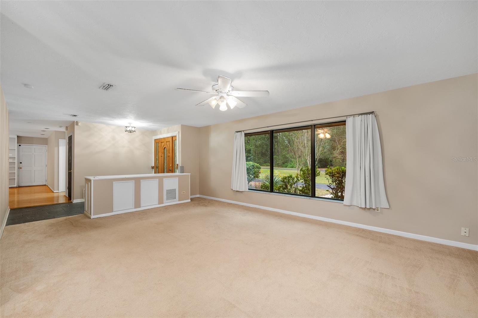 UNIVERSITY ACRES - Residential