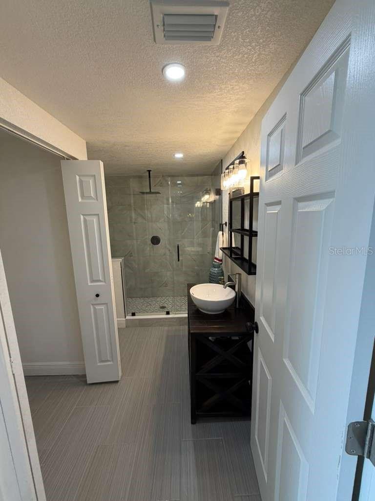 OLDSMAR COUNTRY CLUB ESTATES SEC 1 - Residential