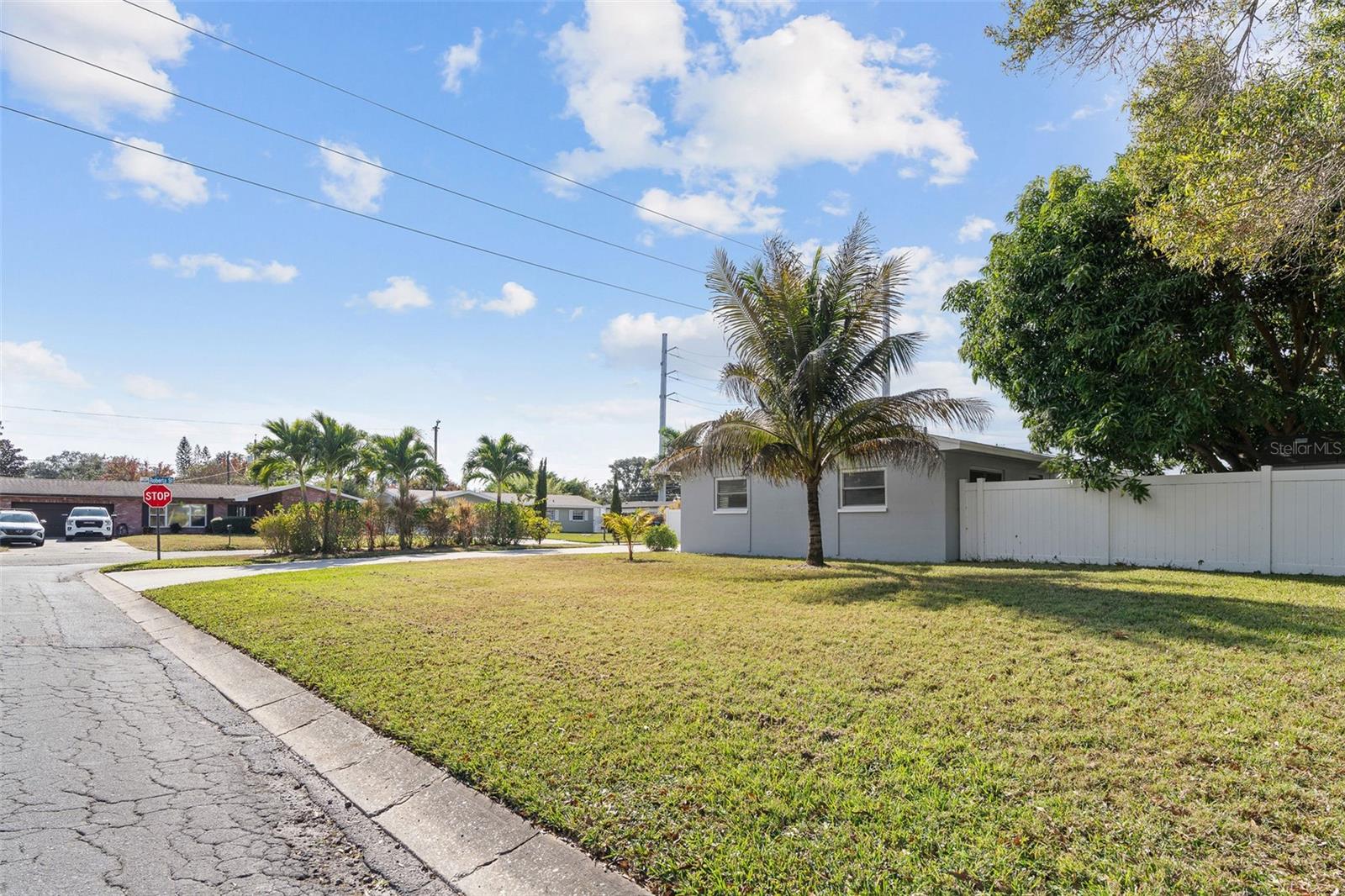 KEENE GROVES - Residential