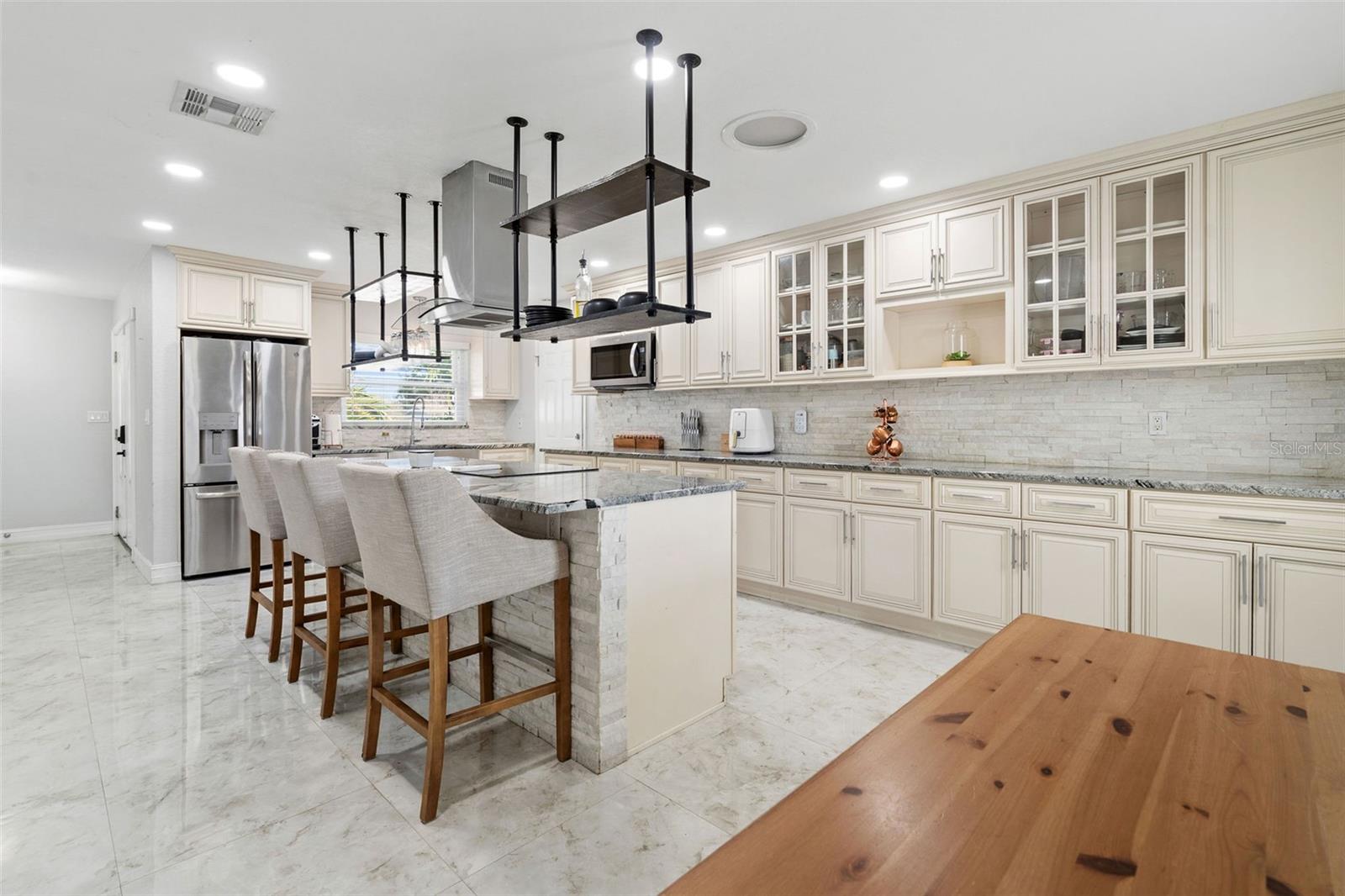 KEENE GROVES - Residential