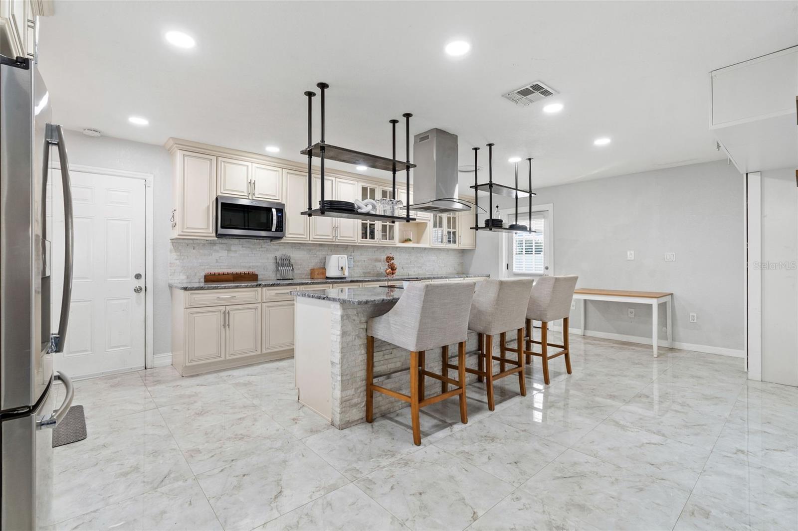 KEENE GROVES - Residential