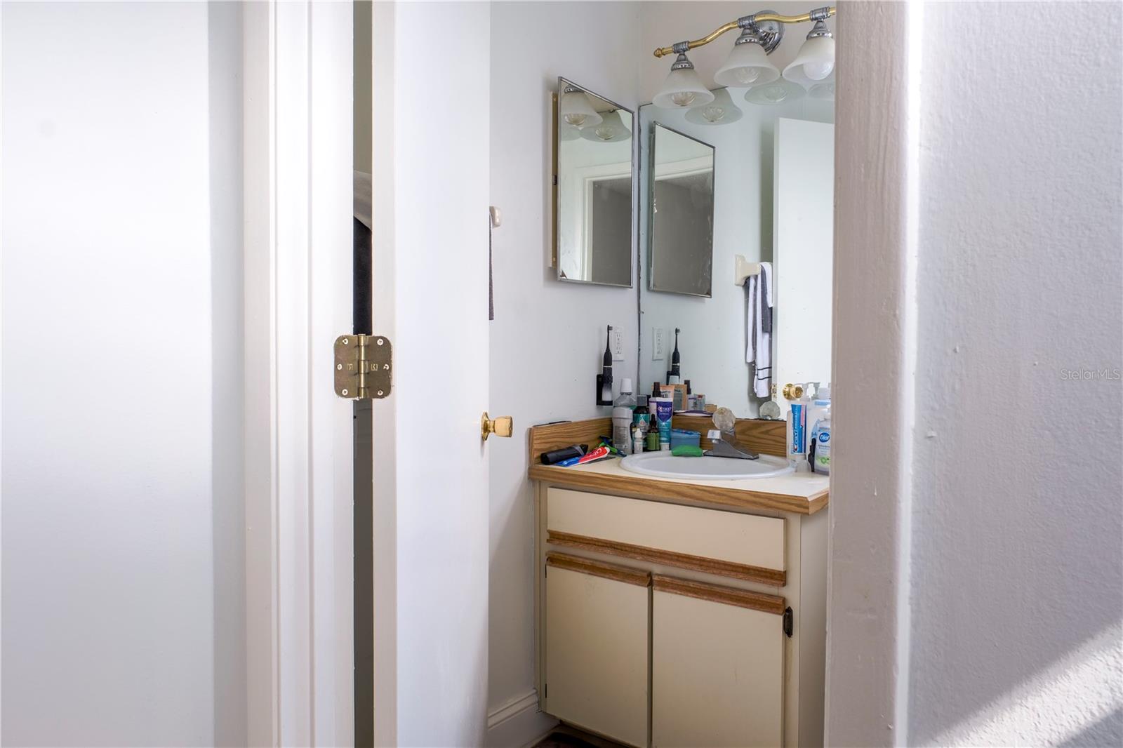 VALENCIA GARDENS SEC 04 - Residential