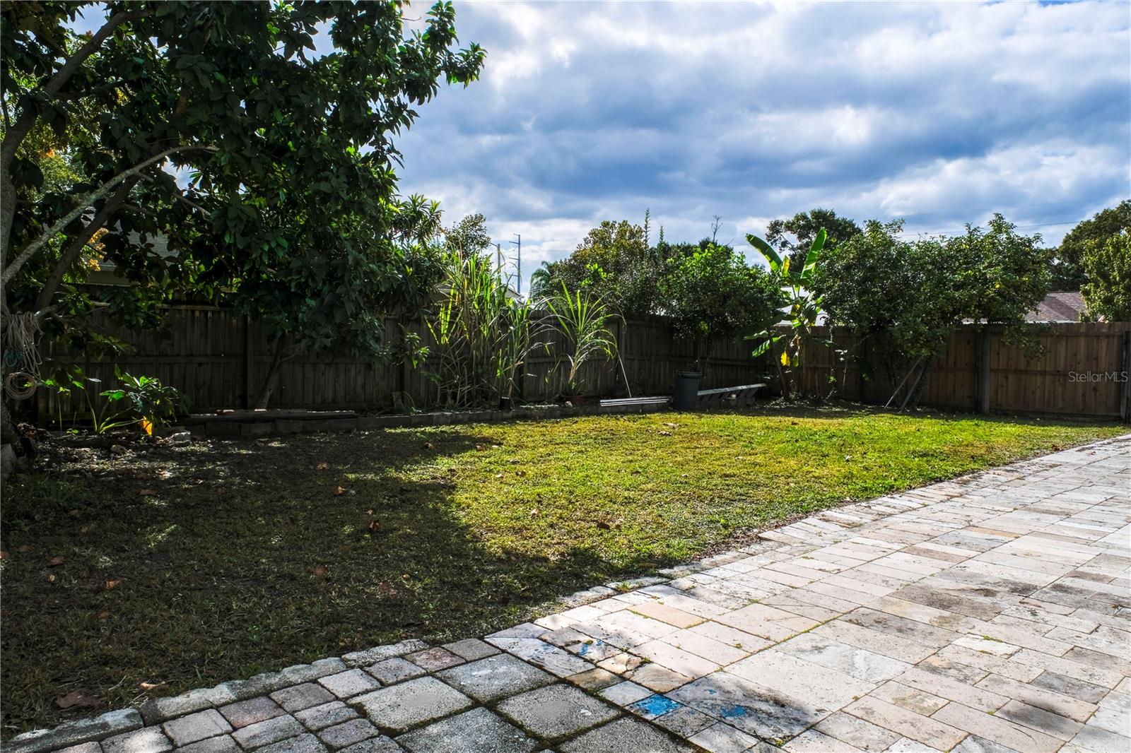 VALENCIA GARDENS SEC 04 - Residential