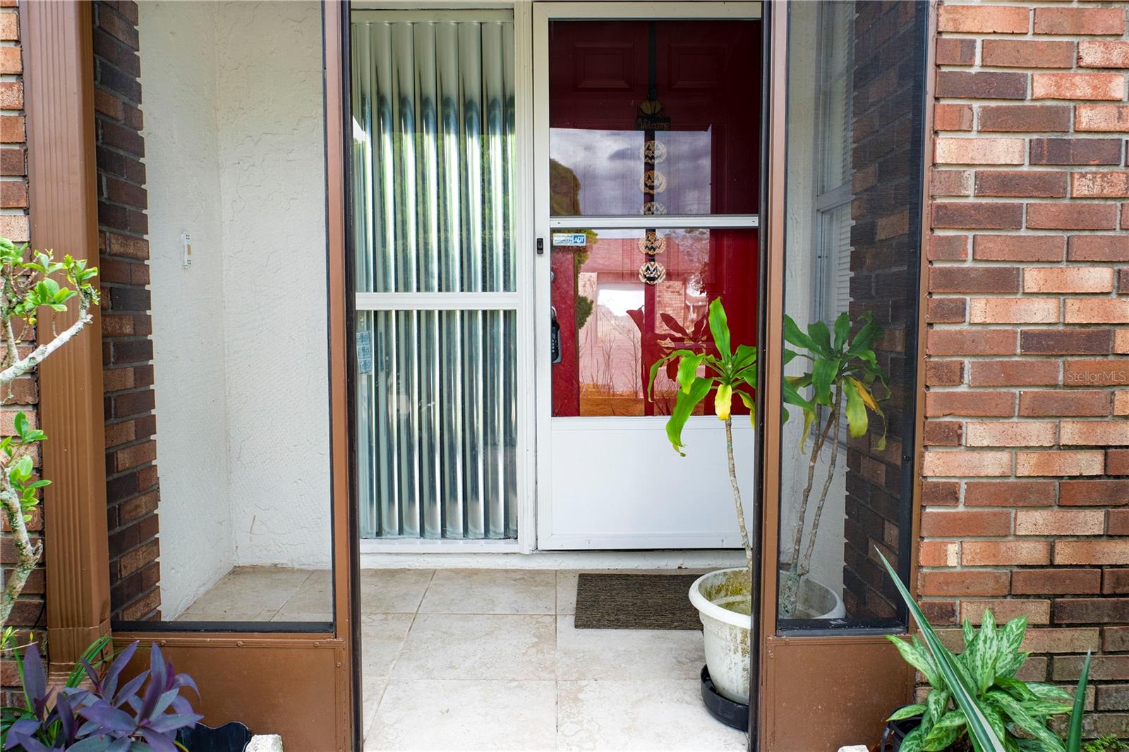 VALENCIA GARDENS SEC 04 - Residential