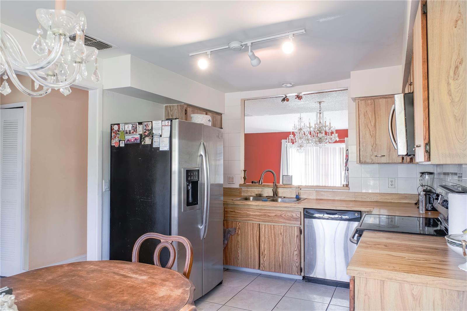 VALENCIA GARDENS SEC 04 - Residential