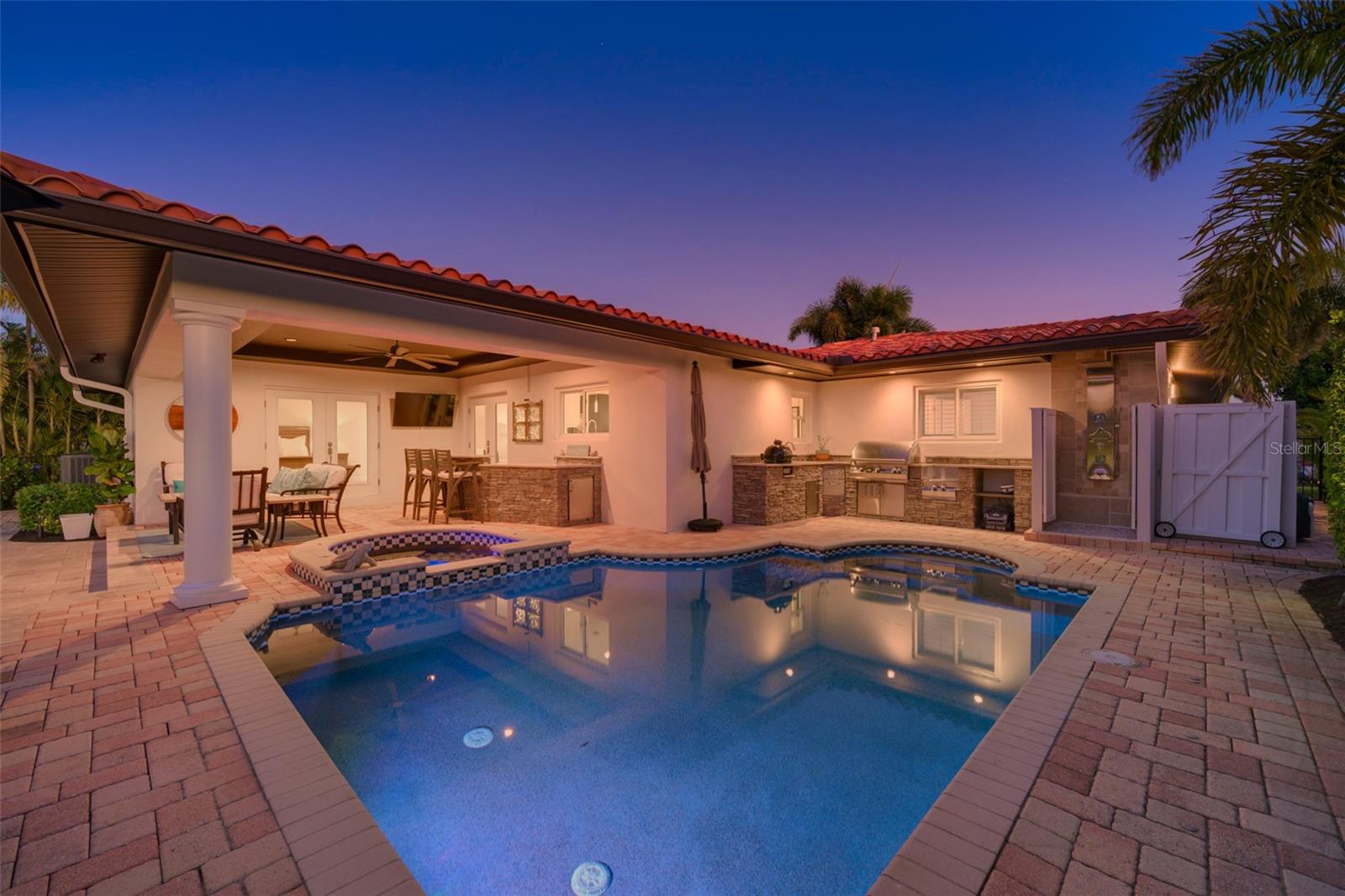 VENETIAN ISLES - Residential