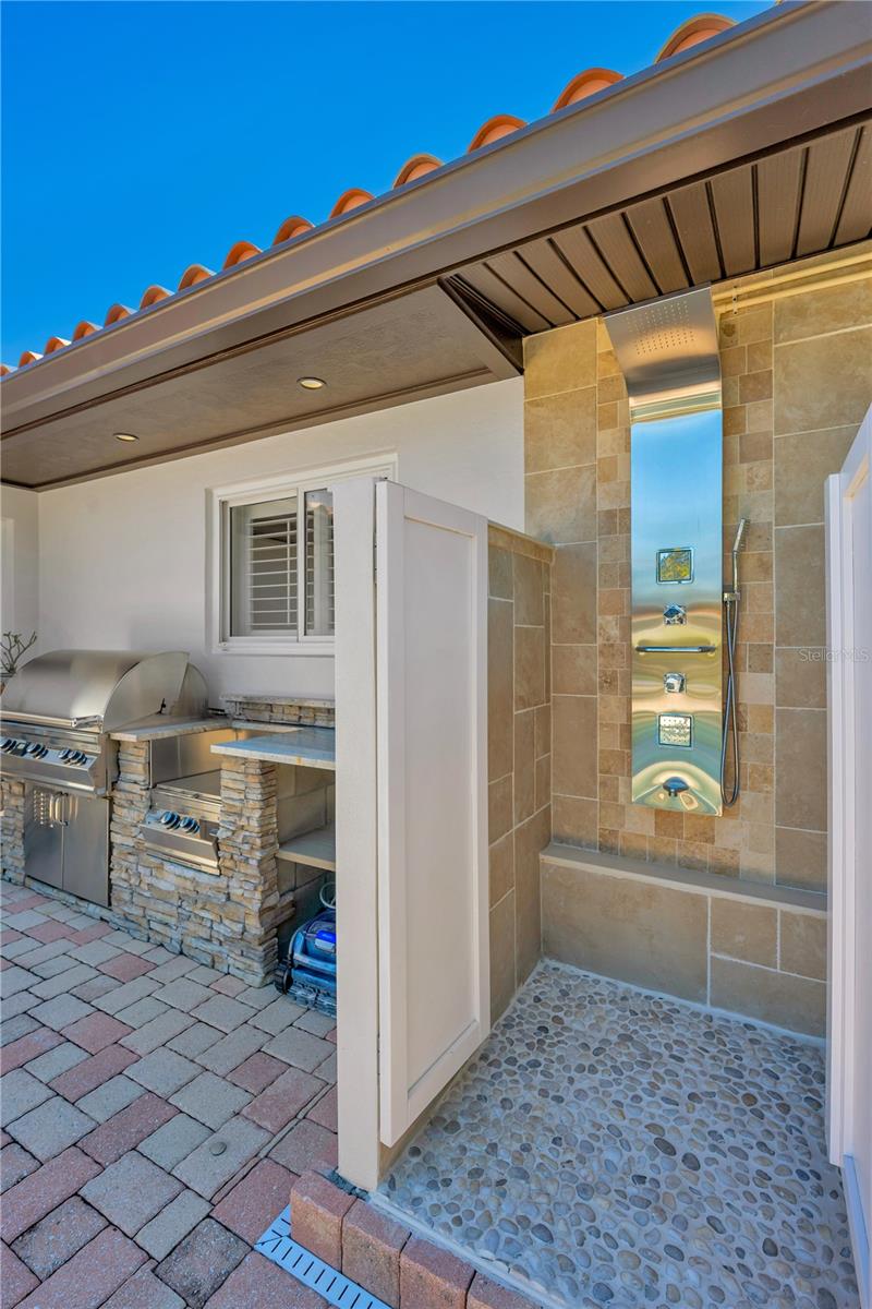 VENETIAN ISLES - Residential