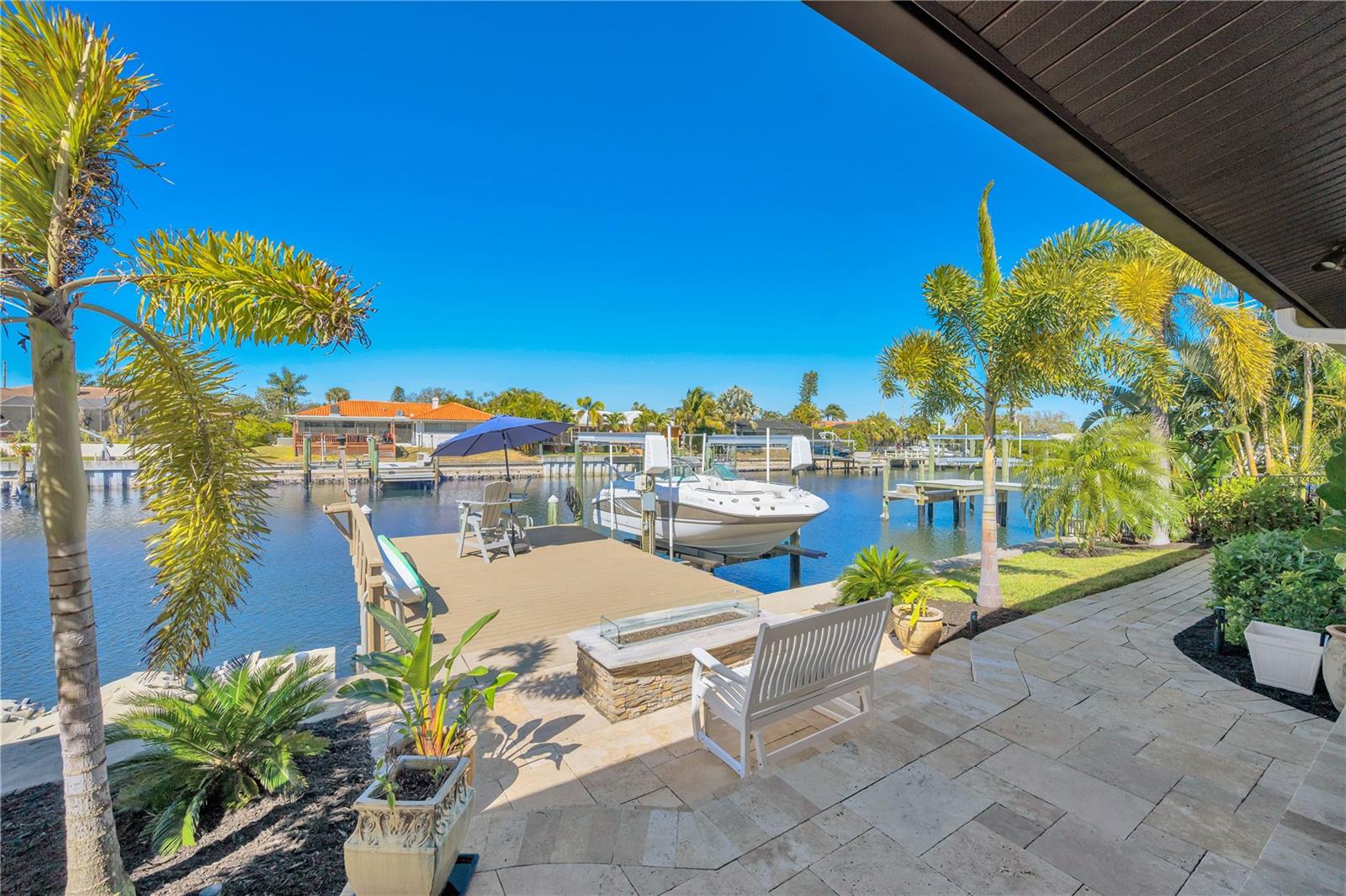 VENETIAN ISLES - Residential