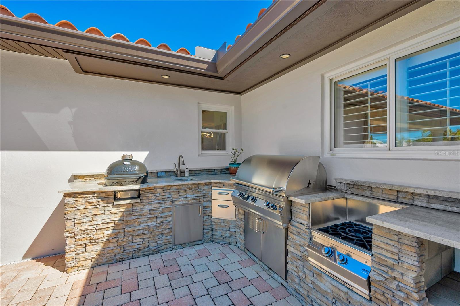 VENETIAN ISLES - Residential