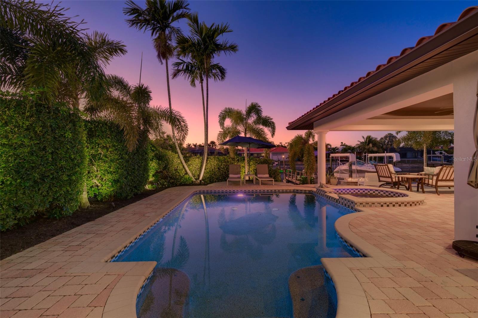 VENETIAN ISLES - Residential