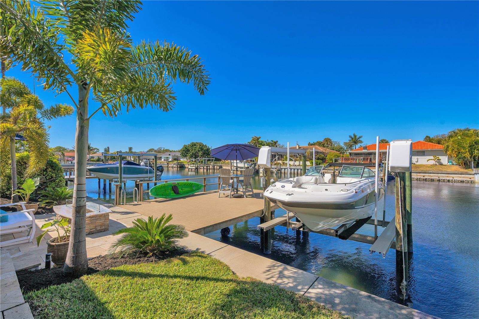 VENETIAN ISLES - Residential