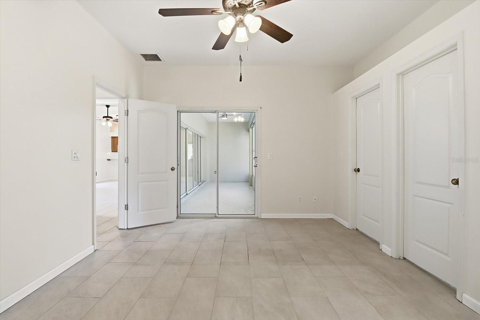 6301 W GLYNBORNE LOOP