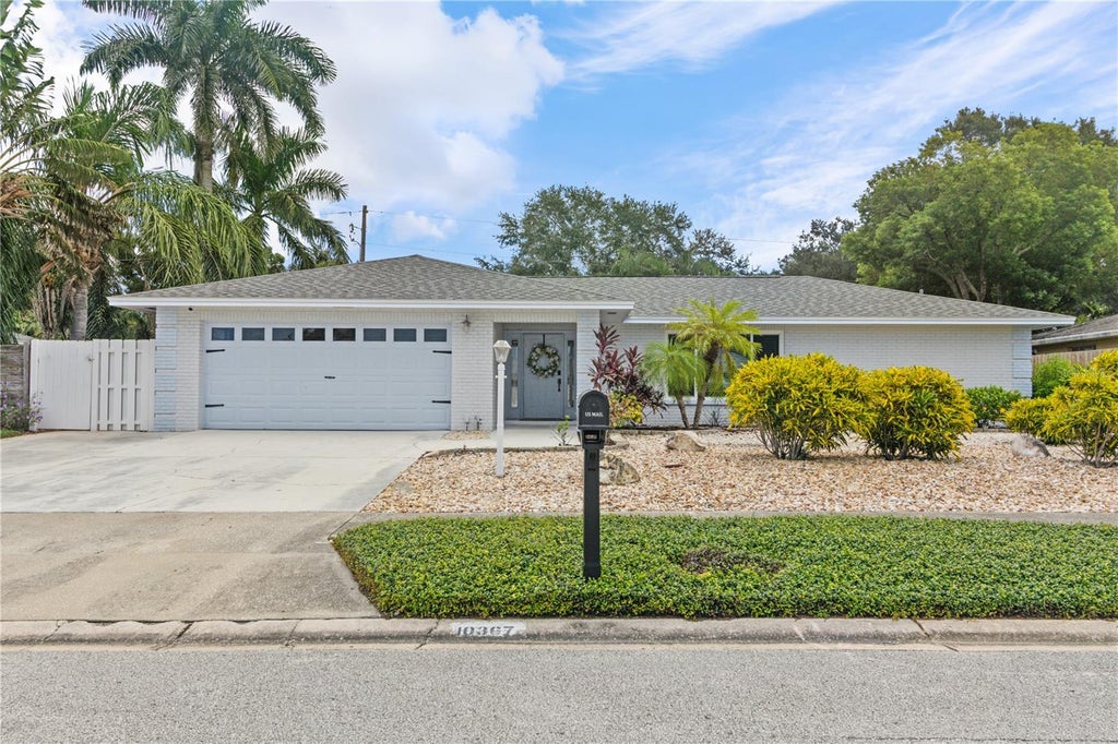 Photo of 10367 135th Street, Largo, FL 33774 (MLS # TB8548970)