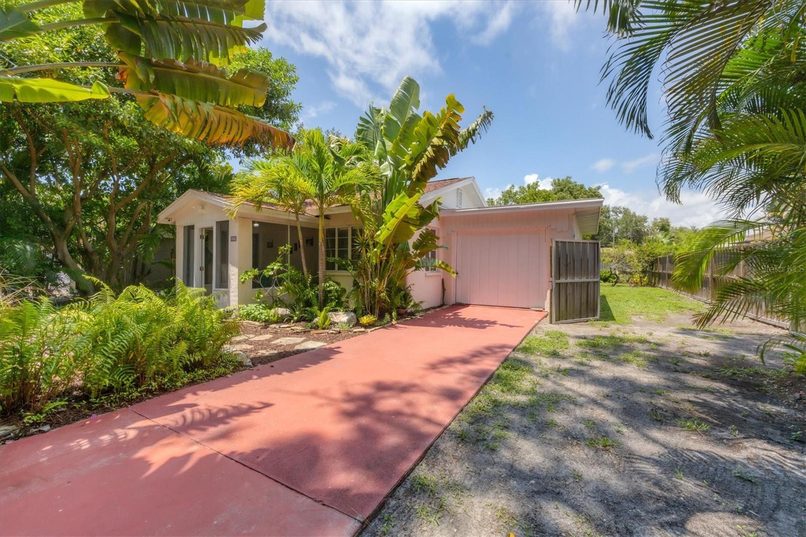 839 40TH STREET