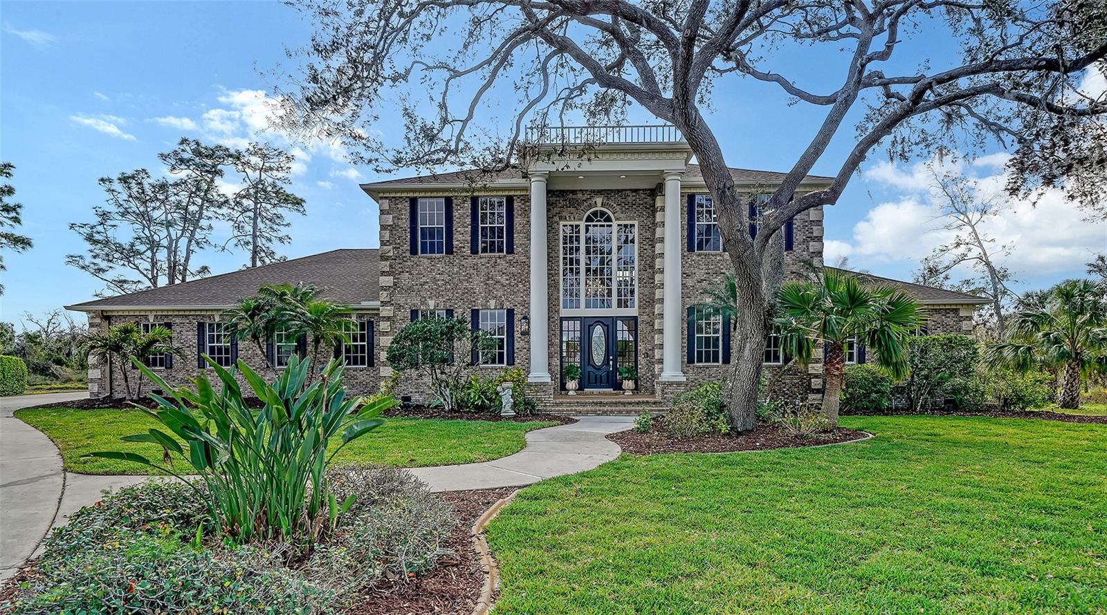 6722 OAKMONT WAY