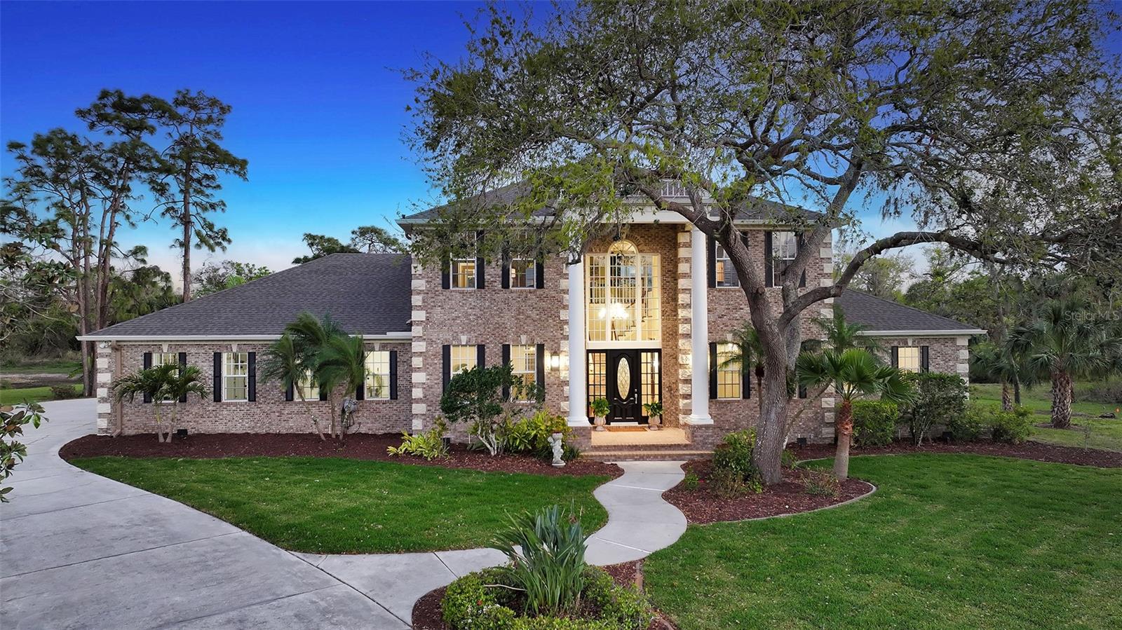 6722 OAKMONT WAY