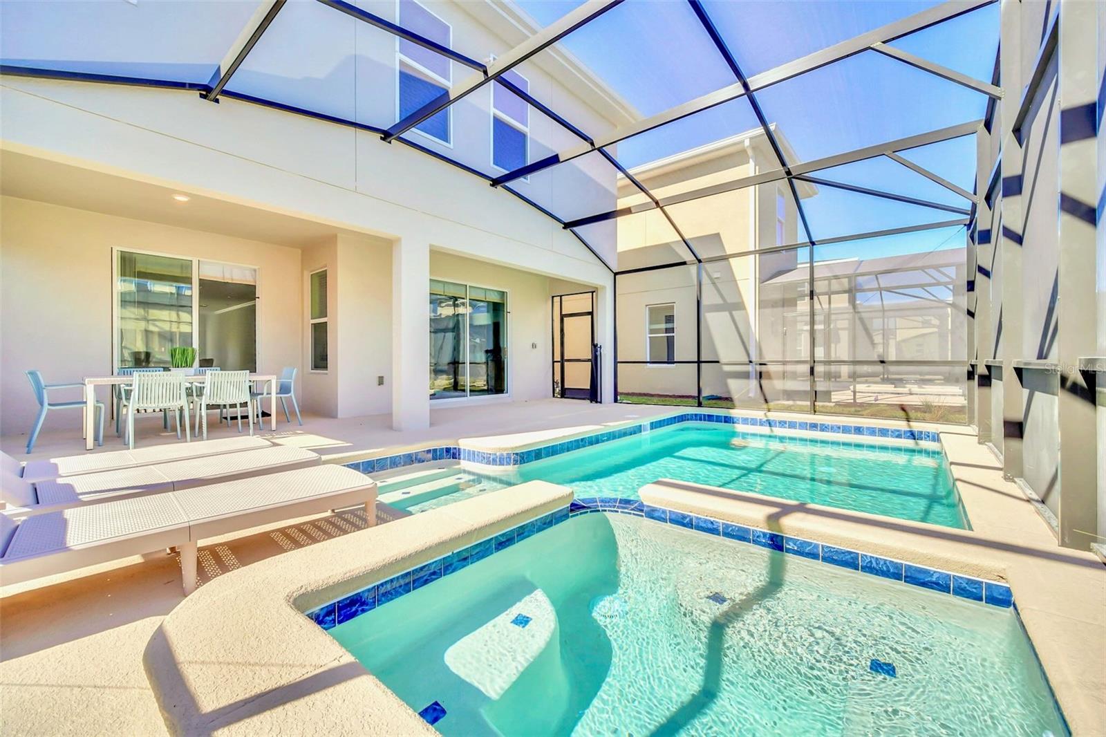 COVE AT STOREY LAKE 5 - Residential