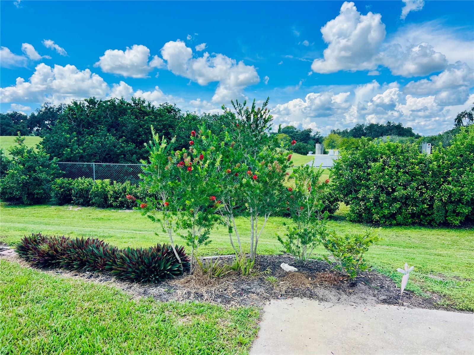 FLORIDA GRANDE MOTOR COACH RESIDENCE - Land