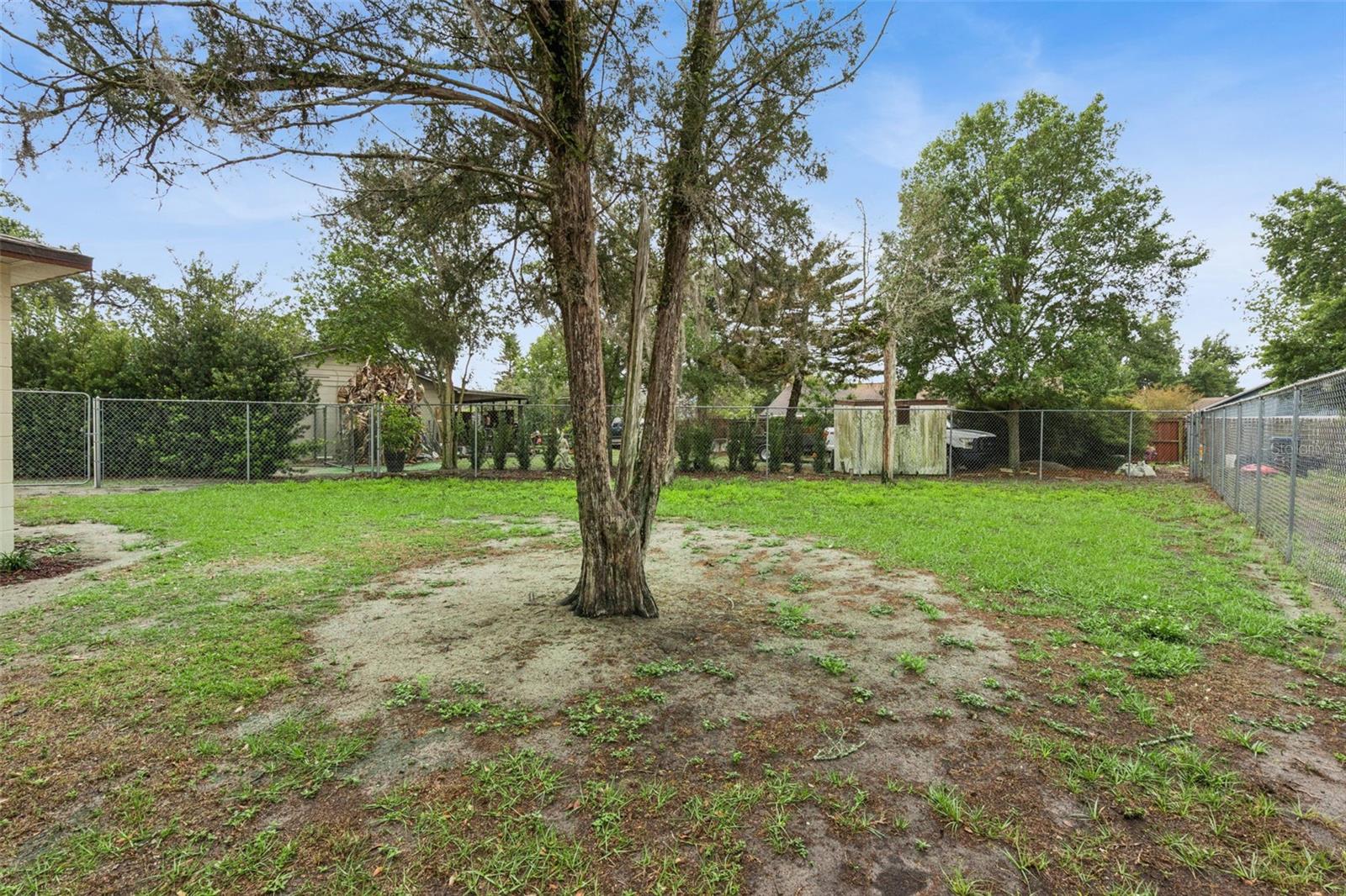 ARBOR RIDGE WEST - Residential