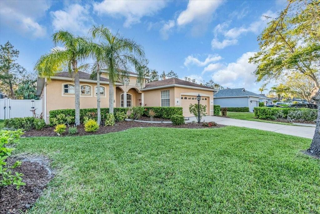 Photo of 11835 Hollyhock Drive, Lakewood Ranch, FL 34202 (MLS # A4690092)