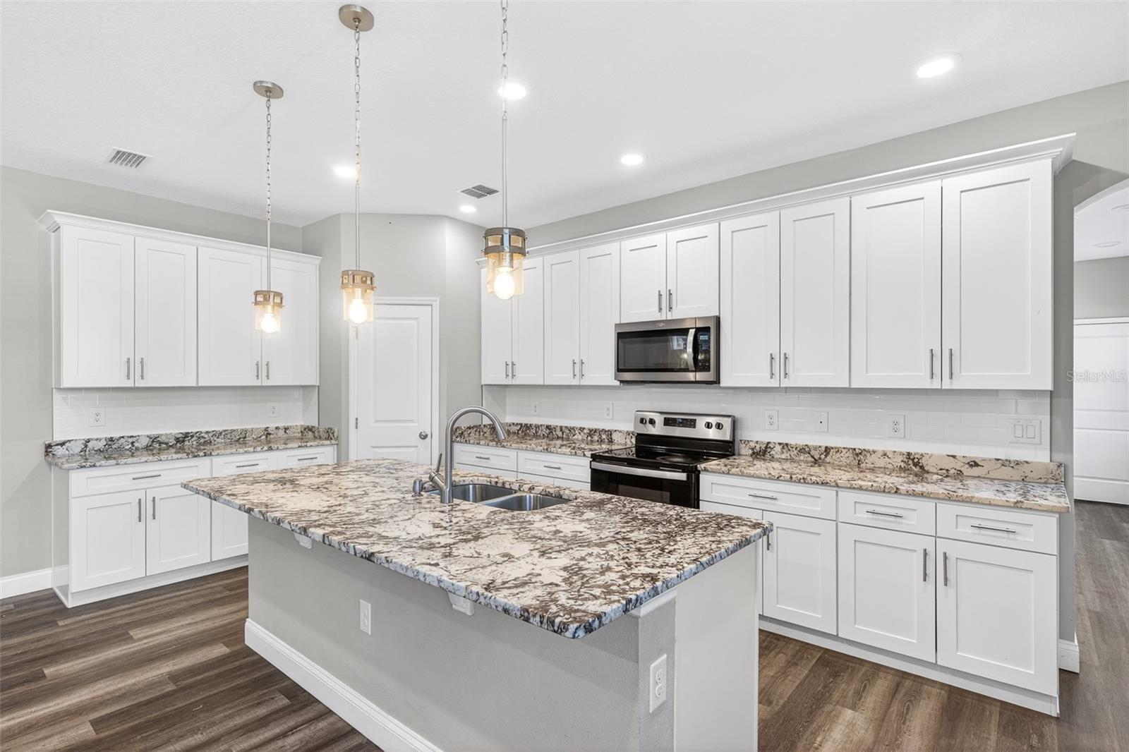 SEMINOLE PARK - Residential