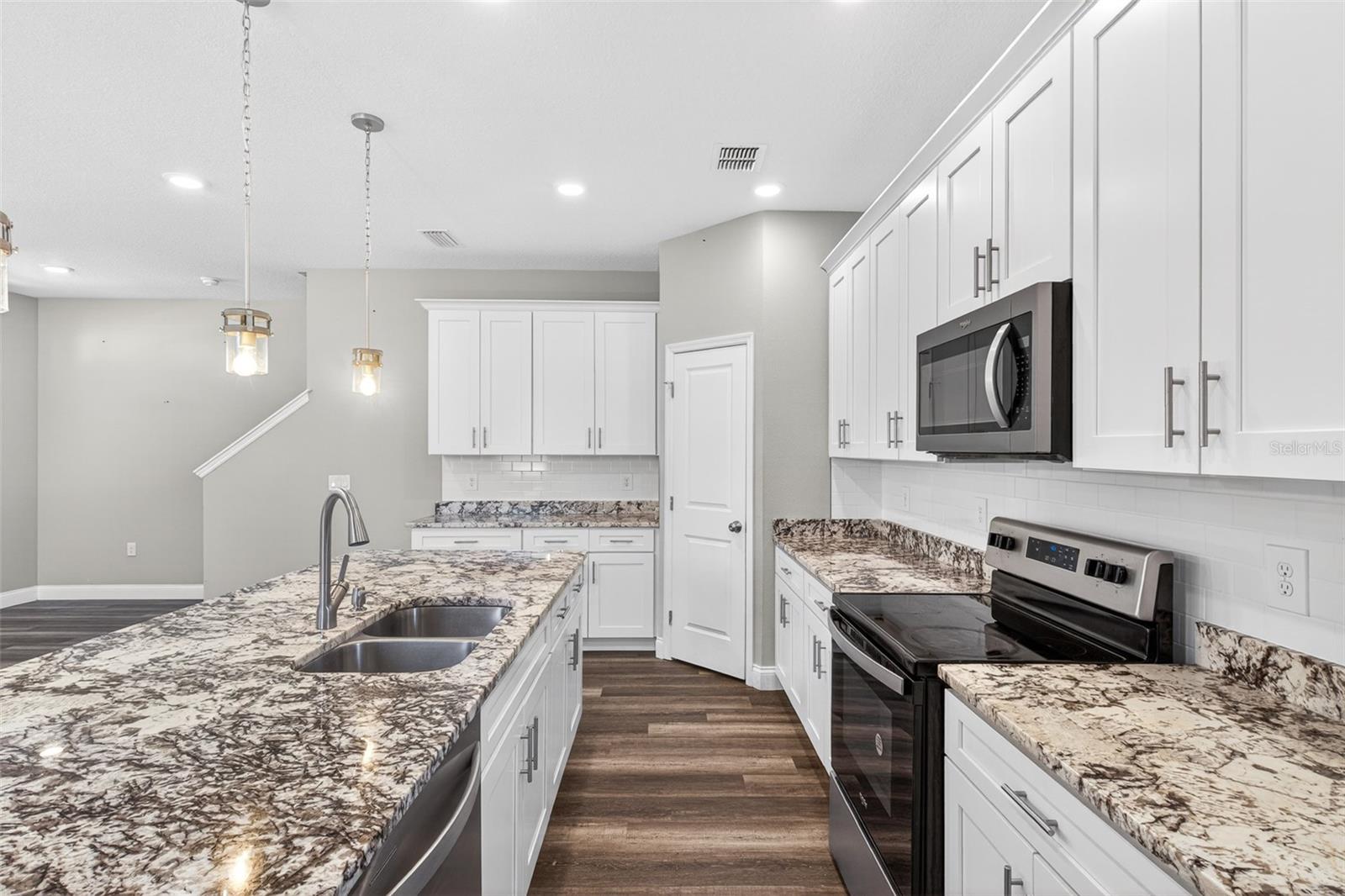 SEMINOLE PARK - Residential