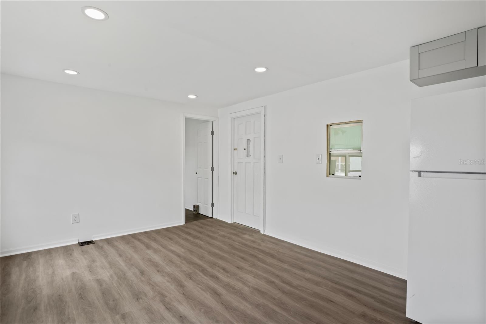 PALMS MOBILE HOME ESTATES - Residential