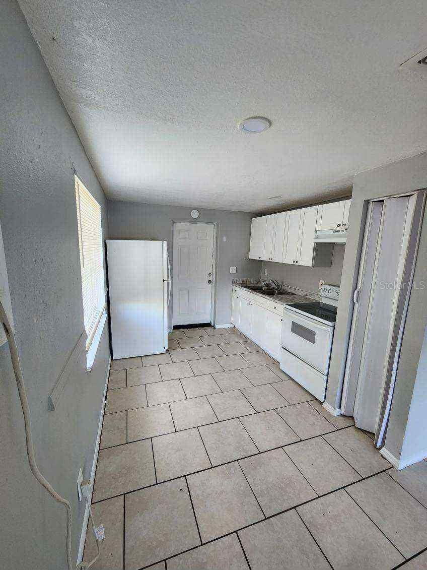 HILLSBOROUGH HEIGHTS EAST A RE - Residential Lease