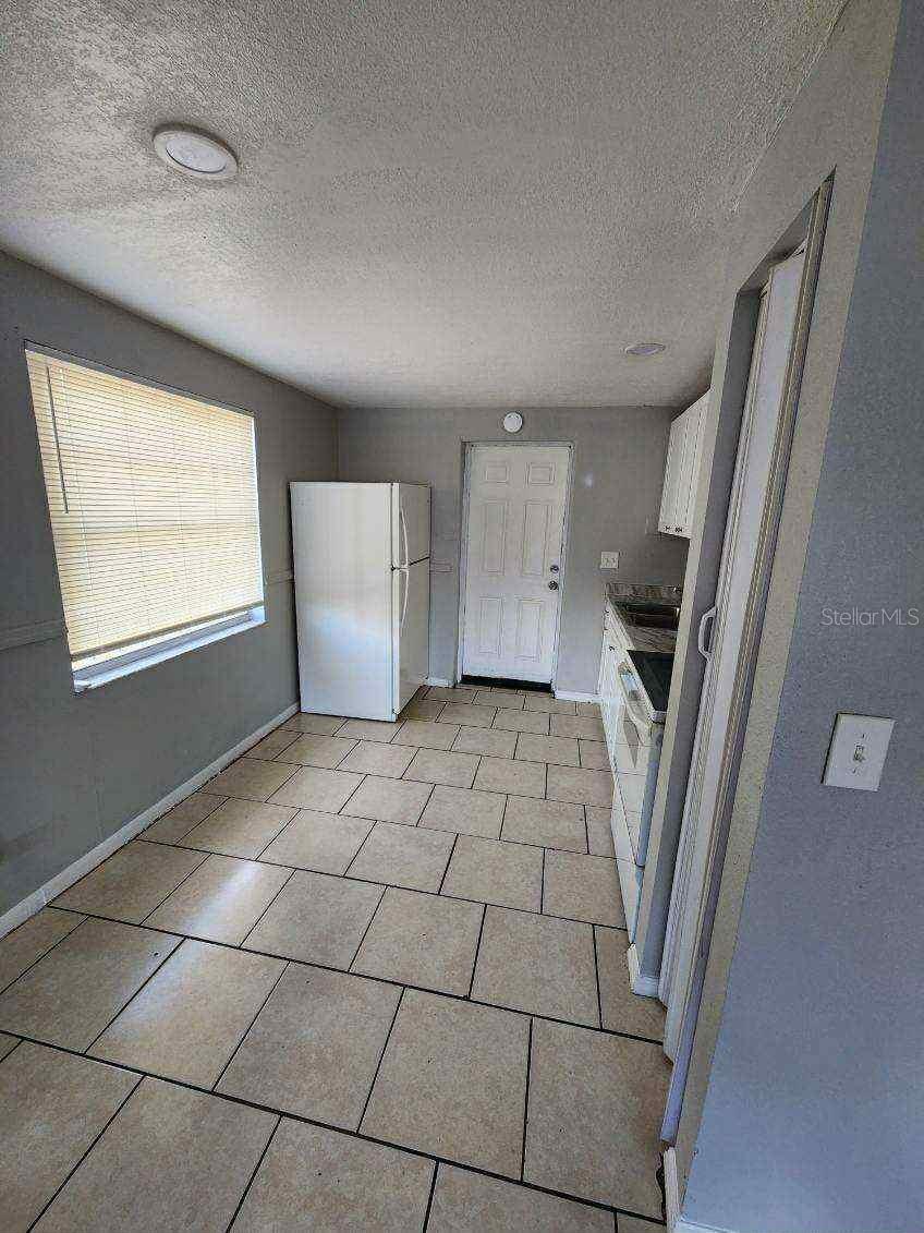 HILLSBOROUGH HEIGHTS EAST A RE - Residential Lease