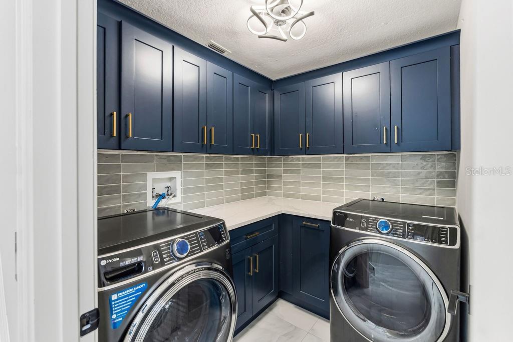 2FV | BRENTWOOD HILLS TRACT F UNIT 1 - Residential