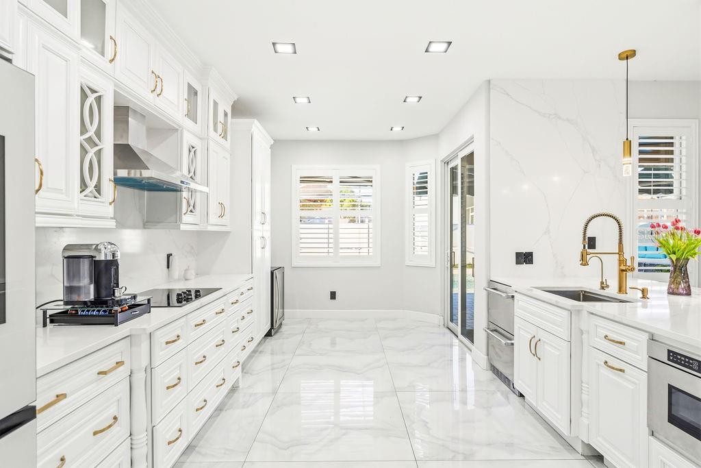 2FV | BRENTWOOD HILLS TRACT F UNIT 1 - Residential