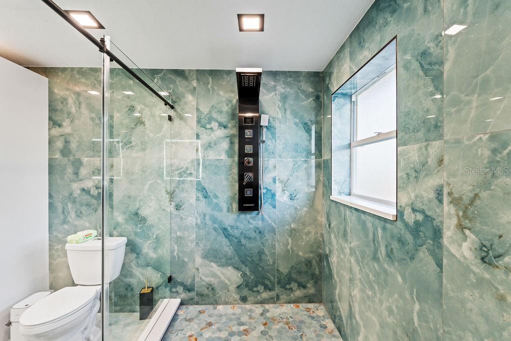 2FV | BRENTWOOD HILLS TRACT F UNIT 1 - Residential