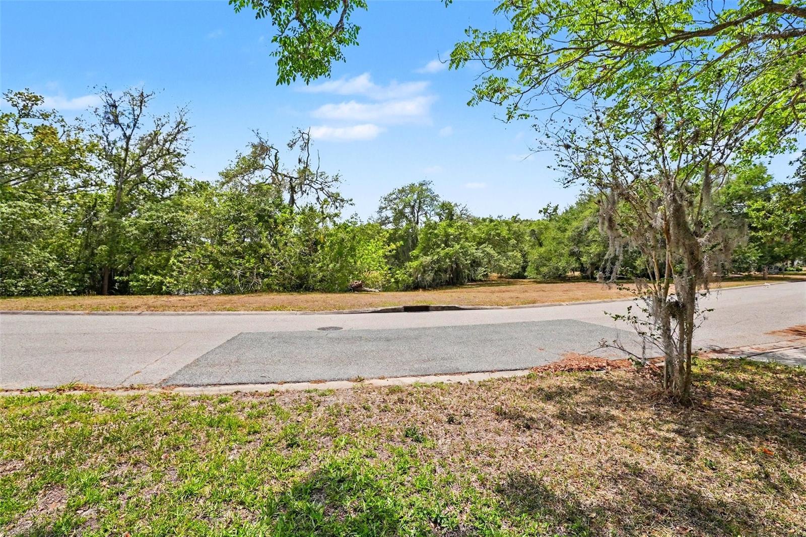BEACON WOODS - Residential