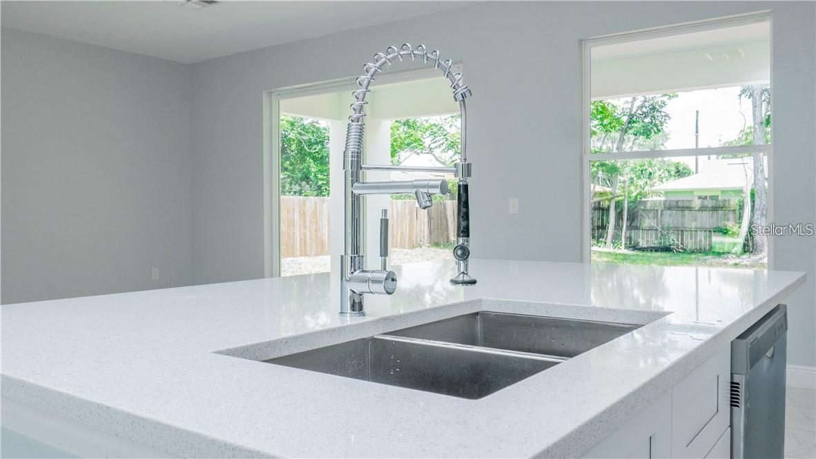 DELTONA LAKES UNIT 32 - Residential Lease