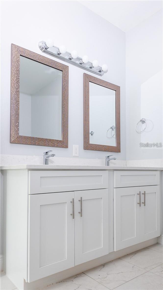 DELTONA LAKES UNIT 32 - Residential Lease