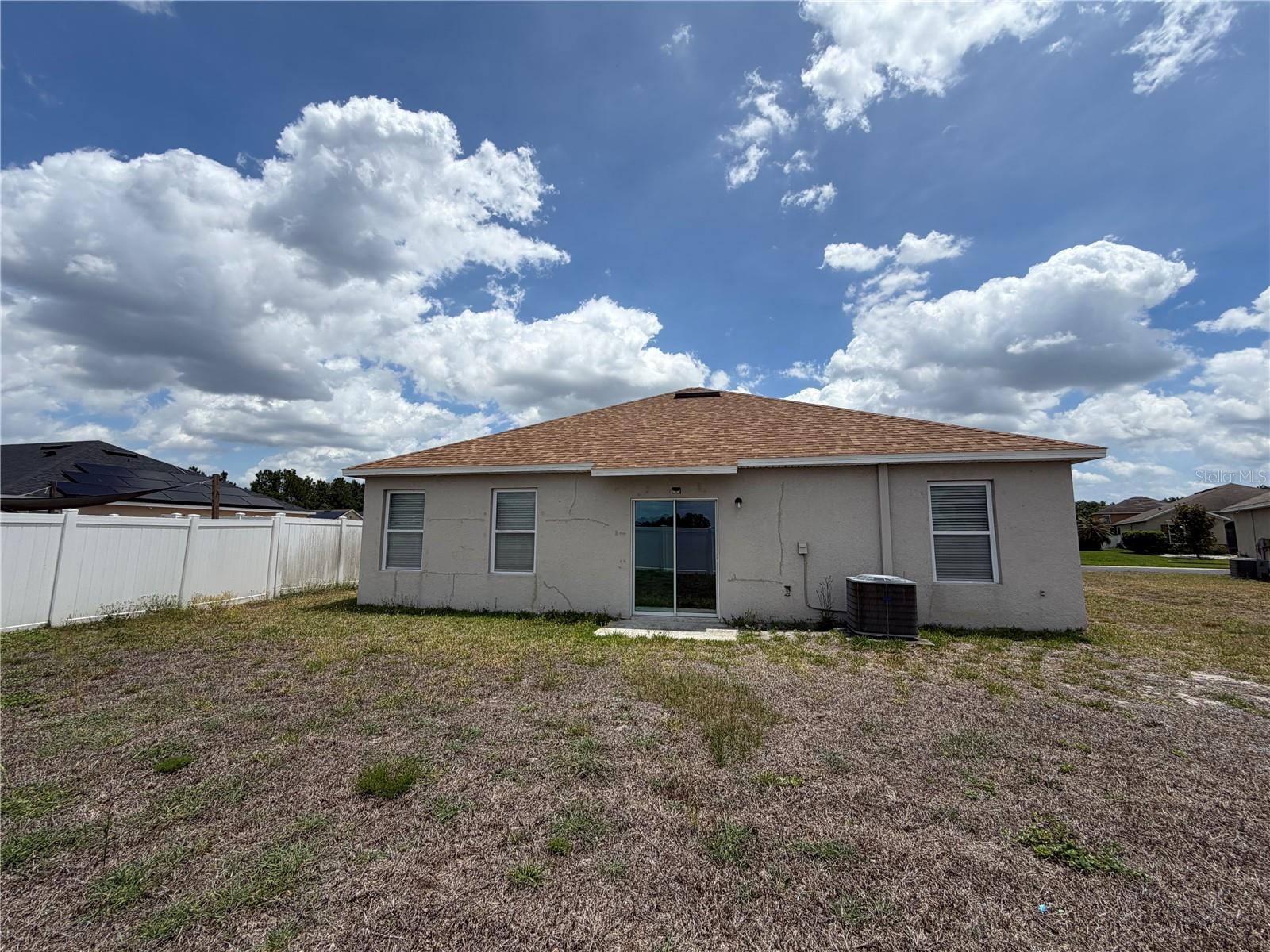 LAKESIDE LANDINGS PH 01 - Residential
