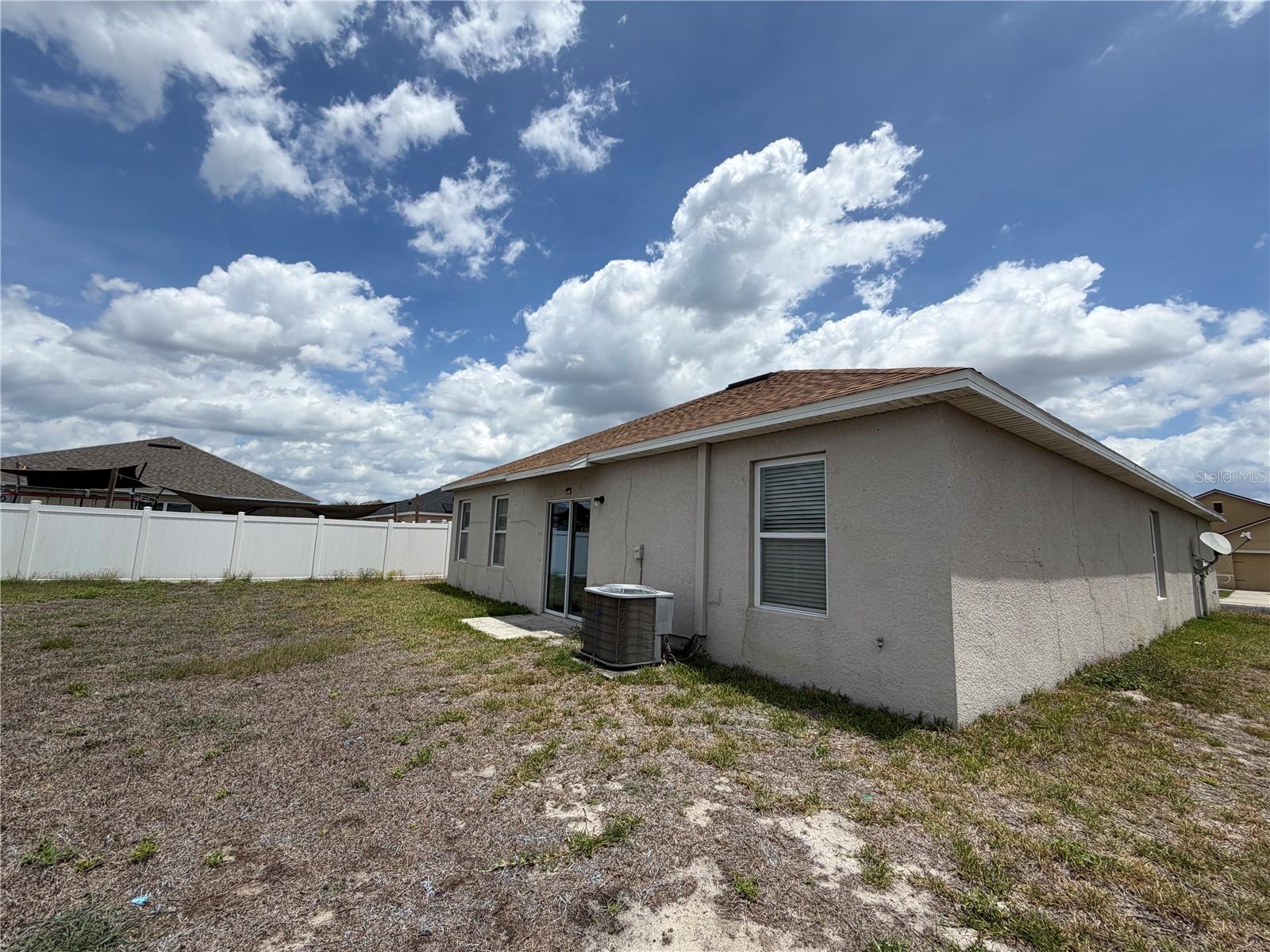 LAKESIDE LANDINGS PH 01 - Residential