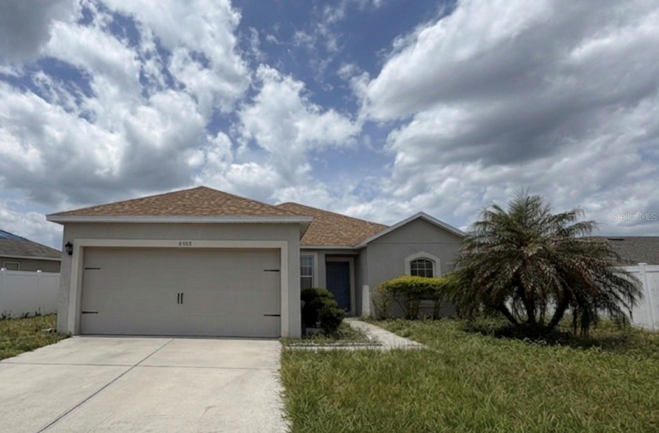 LAKESIDE LANDINGS PH 01 - Residential