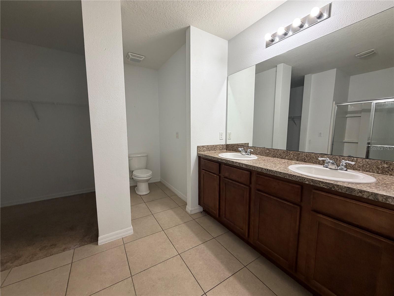 LAKESIDE LANDINGS PH 01 - Residential