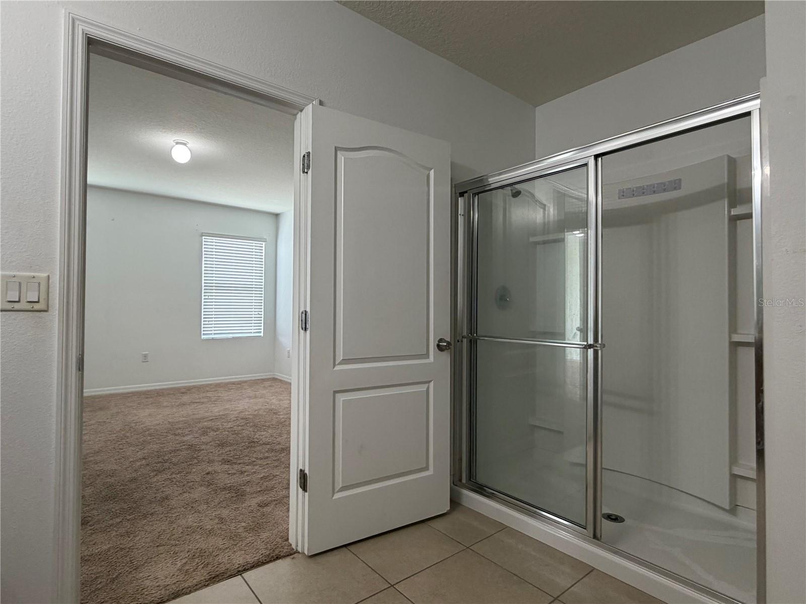 LAKESIDE LANDINGS PH 01 - Residential
