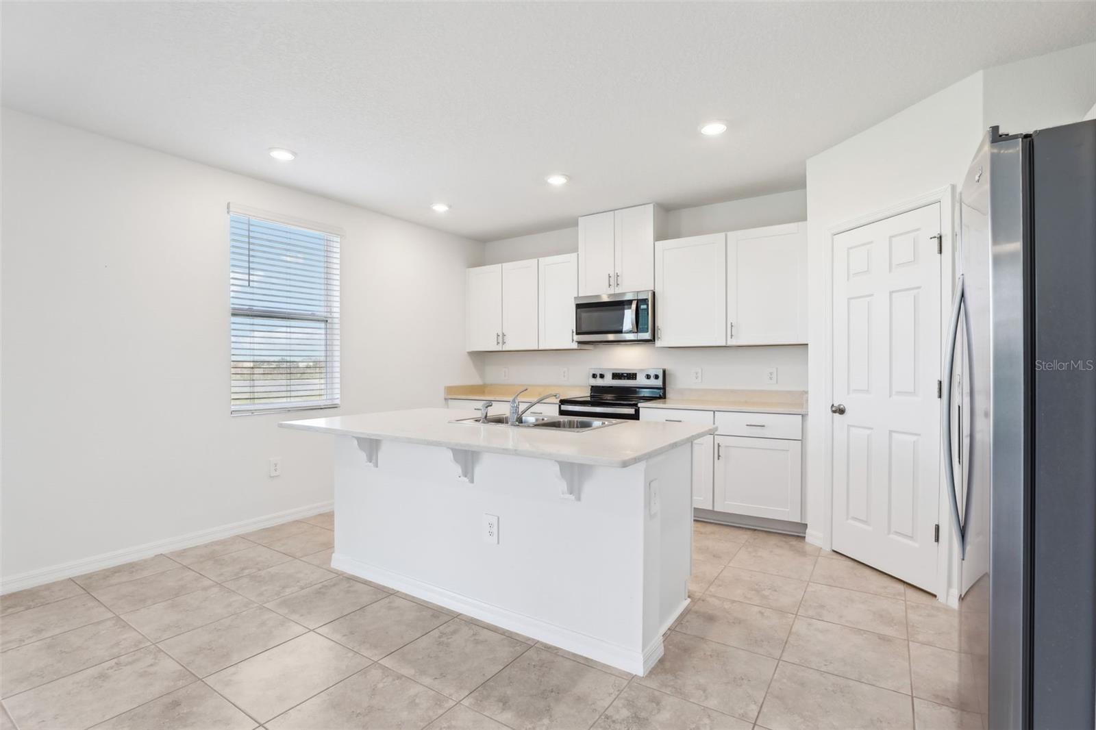 3257 VICEROY COURT