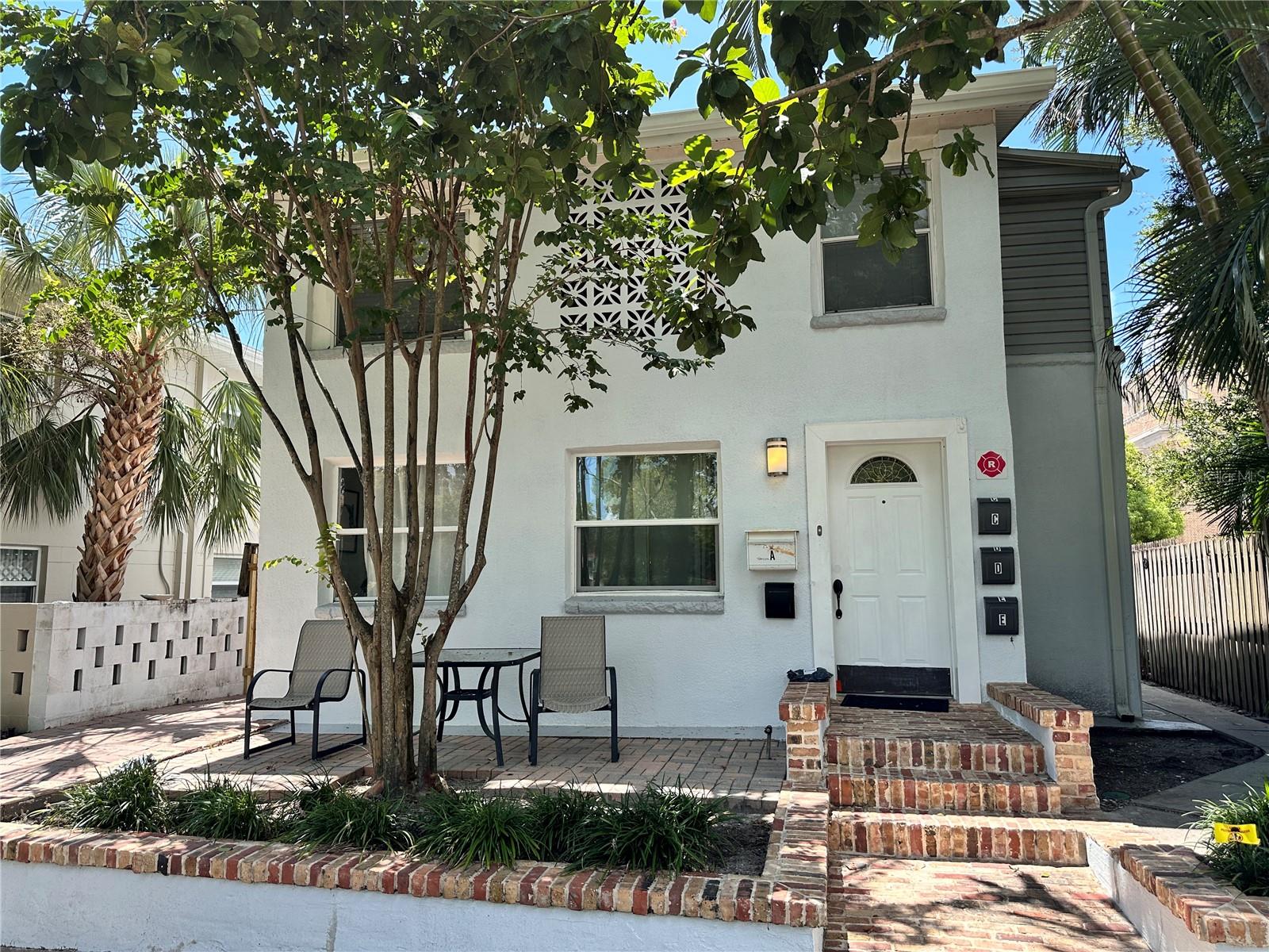 THORNTONS ADD - Residential Lease