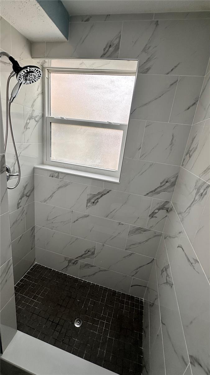 THORNTONS ADD - Residential Lease