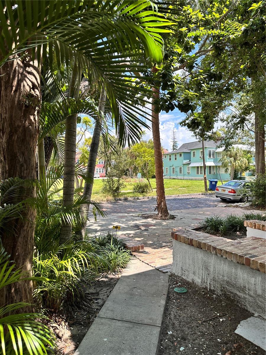 THORNTONS ADD - Residential Lease