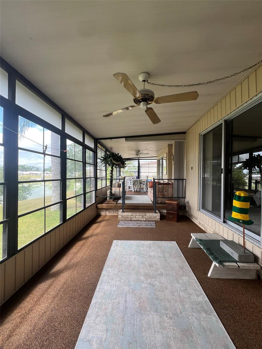 FLORAL LAKES - Residential