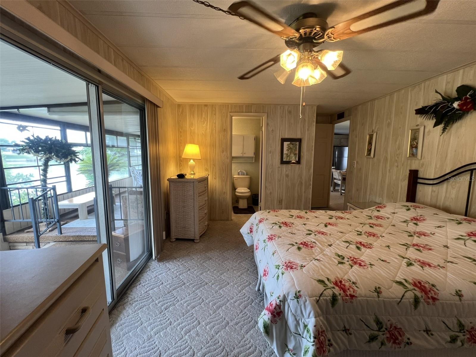FLORAL LAKES - Residential