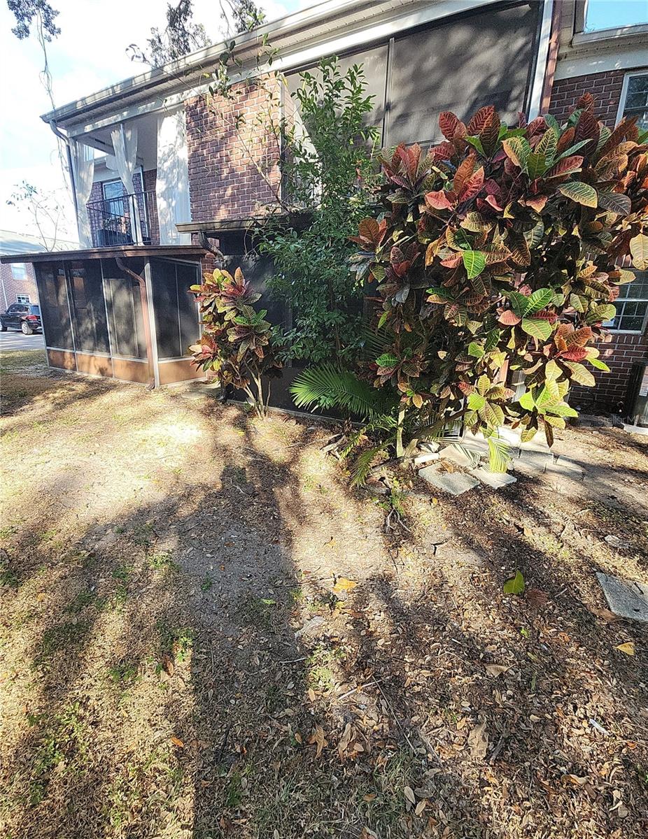 JAMESTOWN CONDO - Residential