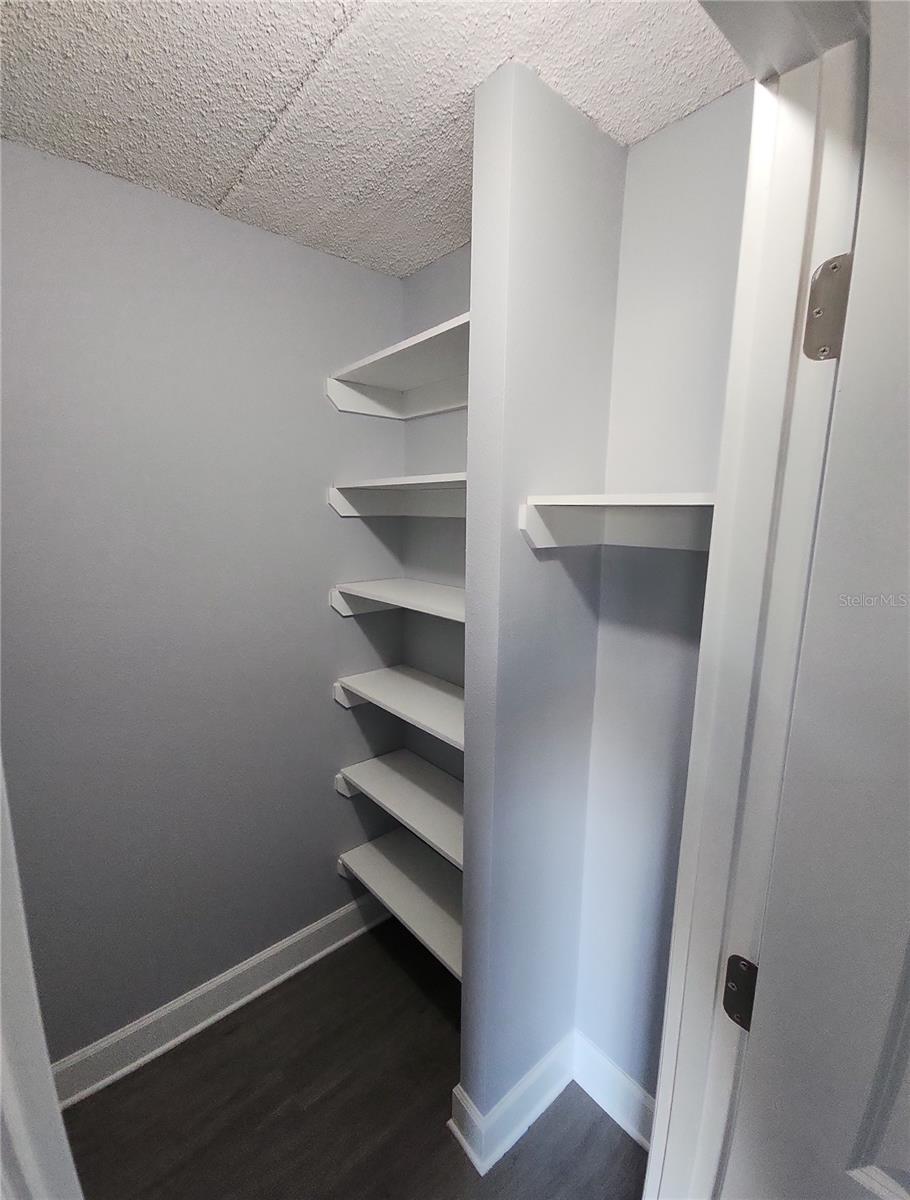 JAMESTOWN CONDO - Residential